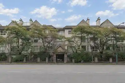 208 5650 OAK STREET, Vancouver BC V6M 2V6