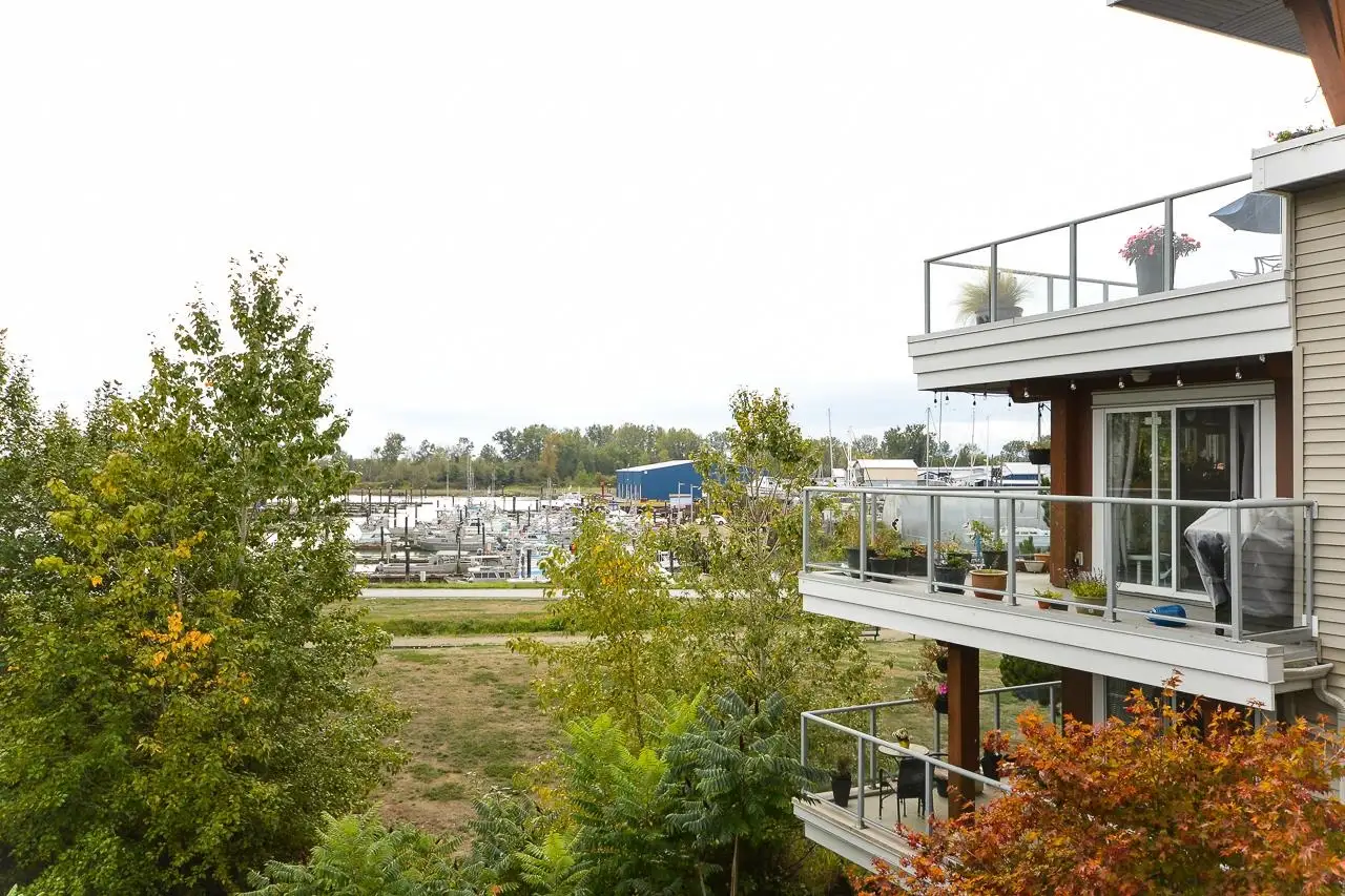 321 5700 ANDREWS ROAD, Richmond BC V7E 6N7