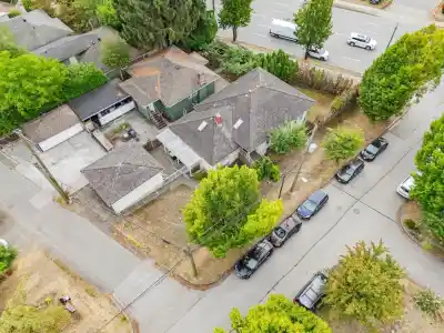 8080 COLUMBIA STREET, Vancouver BC V5X 2Z6