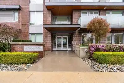 108 489 W 26TH AVENUE, Vancouver BC V5Y 0M8
