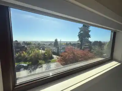 7689 JASPER CRESCENT, Vancouver BC V5P 3S7
