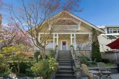 1956 W 14 AVENUE, Vancouver BC V6J 2K2