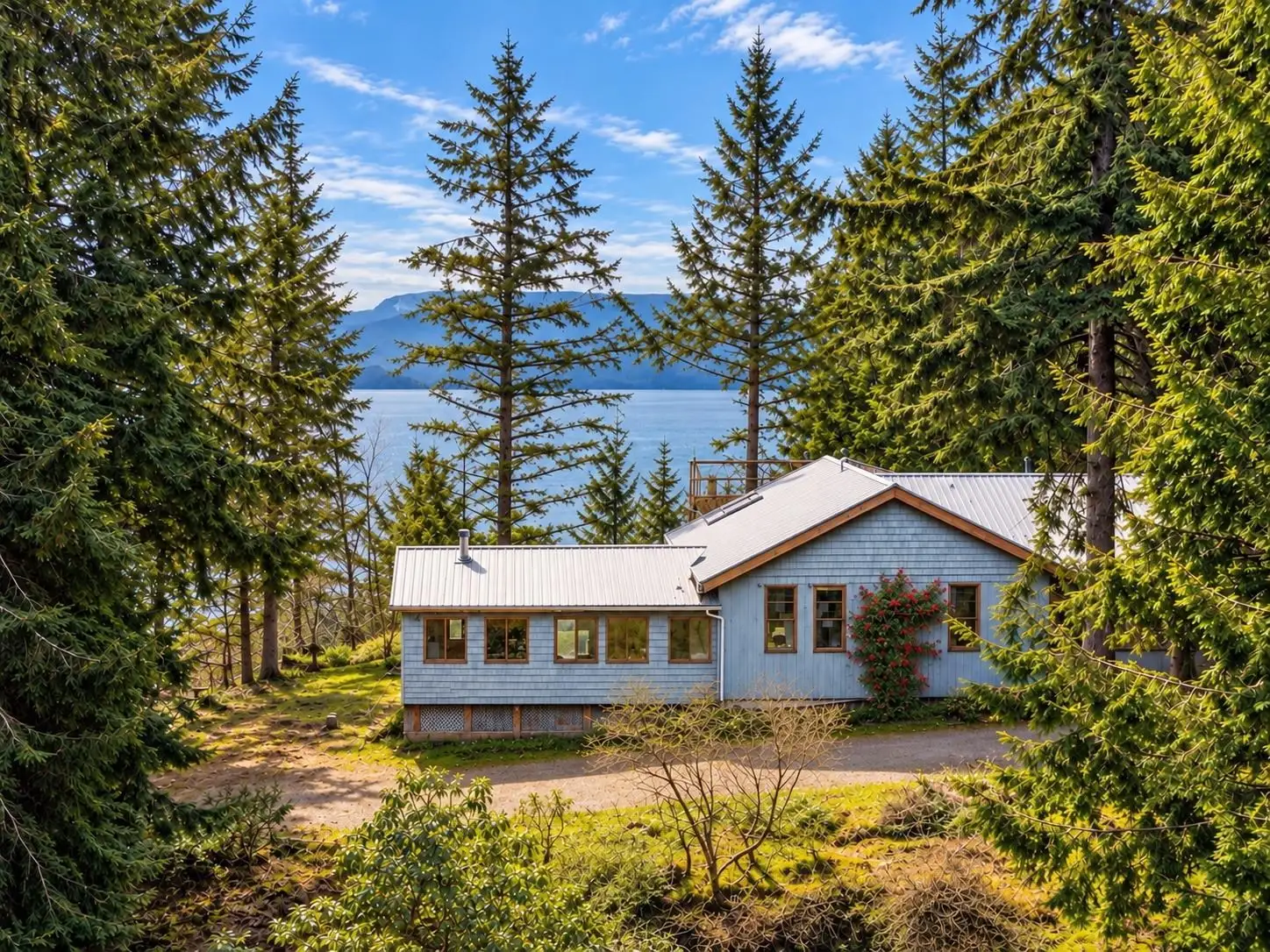 1690 COTTAGE WAY, Galiano Island BC V0N 1P0