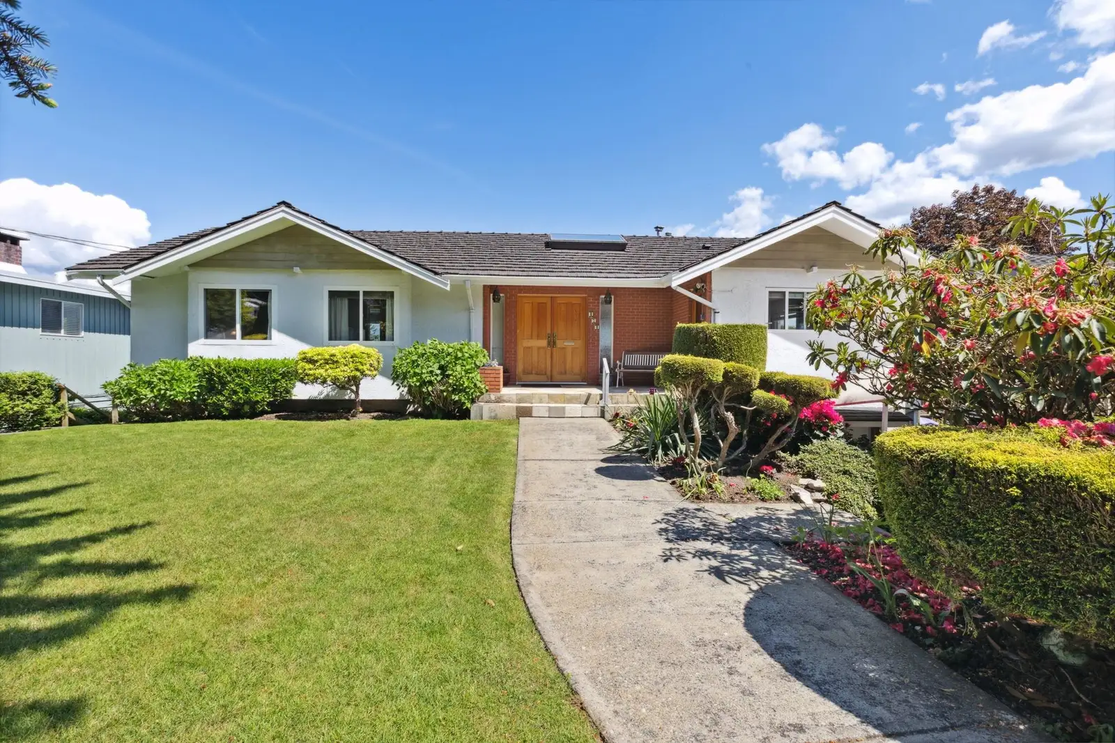 474 FAIRWAY DRIVE, North Vancouver BC V7G 1L5