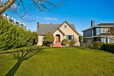 475 W 27TH AVENUE, Vancouver BC V5Y 2K4