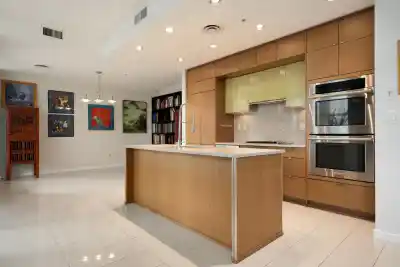 1404 1205 HOWE STREET, Vancouver BC V6Z 0B2