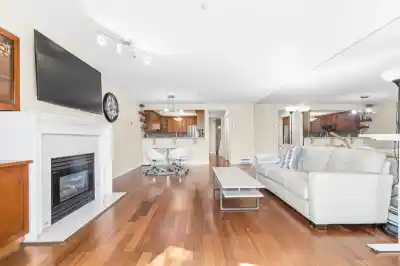 3 2150 SE MARINE DRIVE, Vancouver BC V5P 2S1
