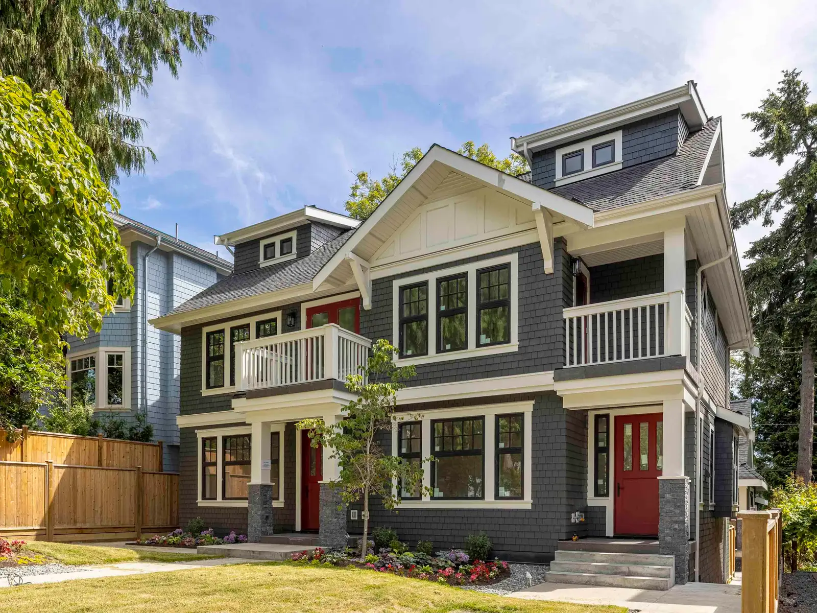 2568 W 2ND AVENUE, Vancouver BC V6K 1J8