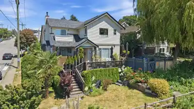 46 ST. PATRICKS AVENUE, North Vancouver BC V7L 3N1