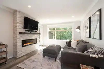 204 300 KLAHANIE DRIVE, Port Moody BC V3H 5K9