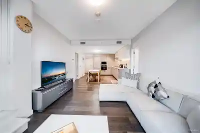 912 8160 MCMYN WAY, Richmond BC V6X 0V2