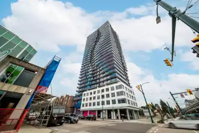 2207 5058 JOYCE STREET, Vancouver BC V5R 0J9