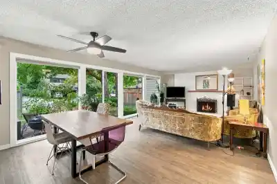 1063 HERITAGE BOULEVARD, North Vancouver BC V7J 3G7