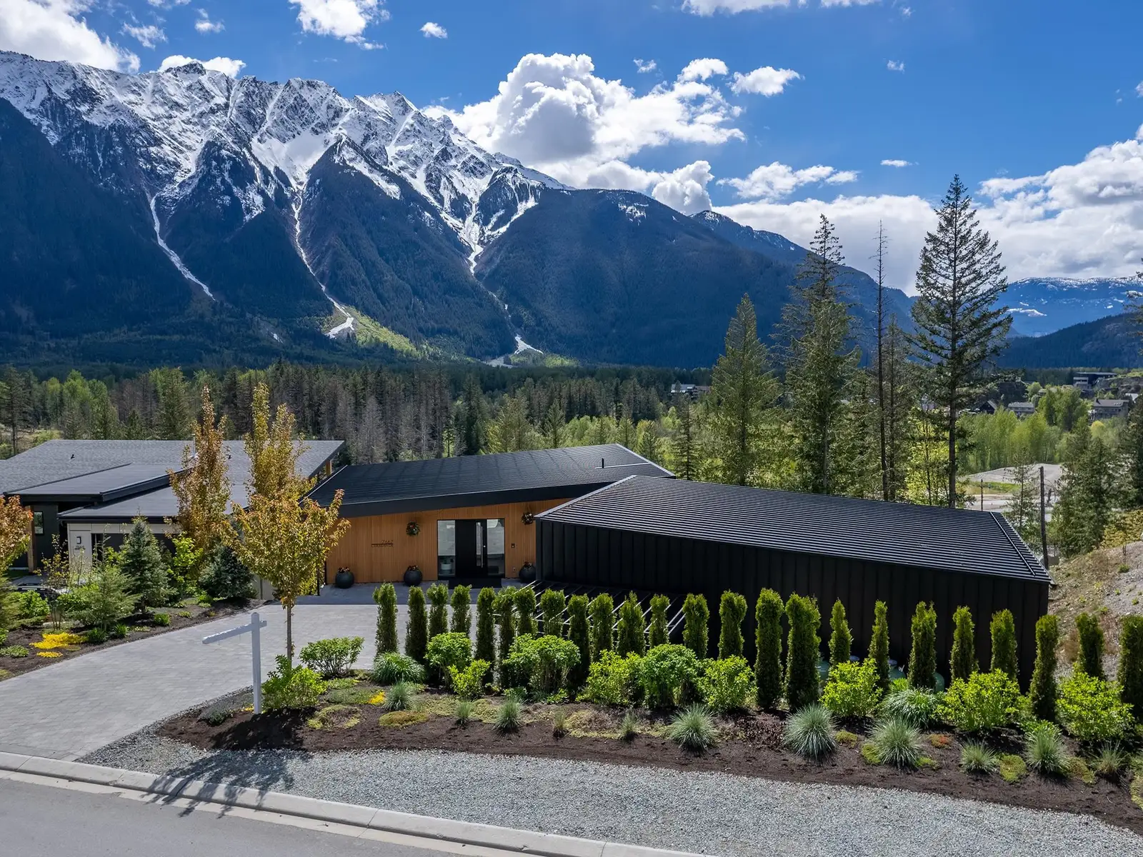 7667 CERULEAN DRIVE, Pemberton BC V0N 2L3