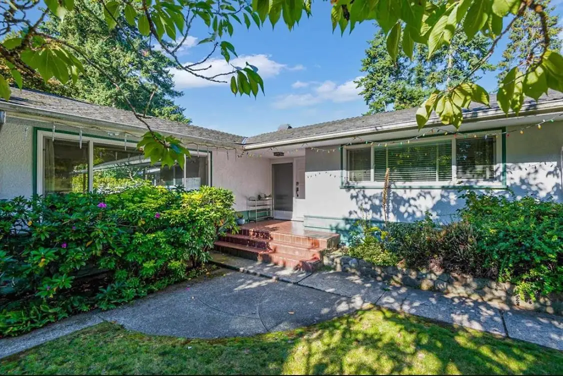8295 ANGUS DRIVE, Vancouver BC V6P 5L1
