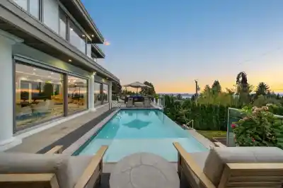 3980 NORWOOD AVENUE, North Vancouver BC V7N 3R3