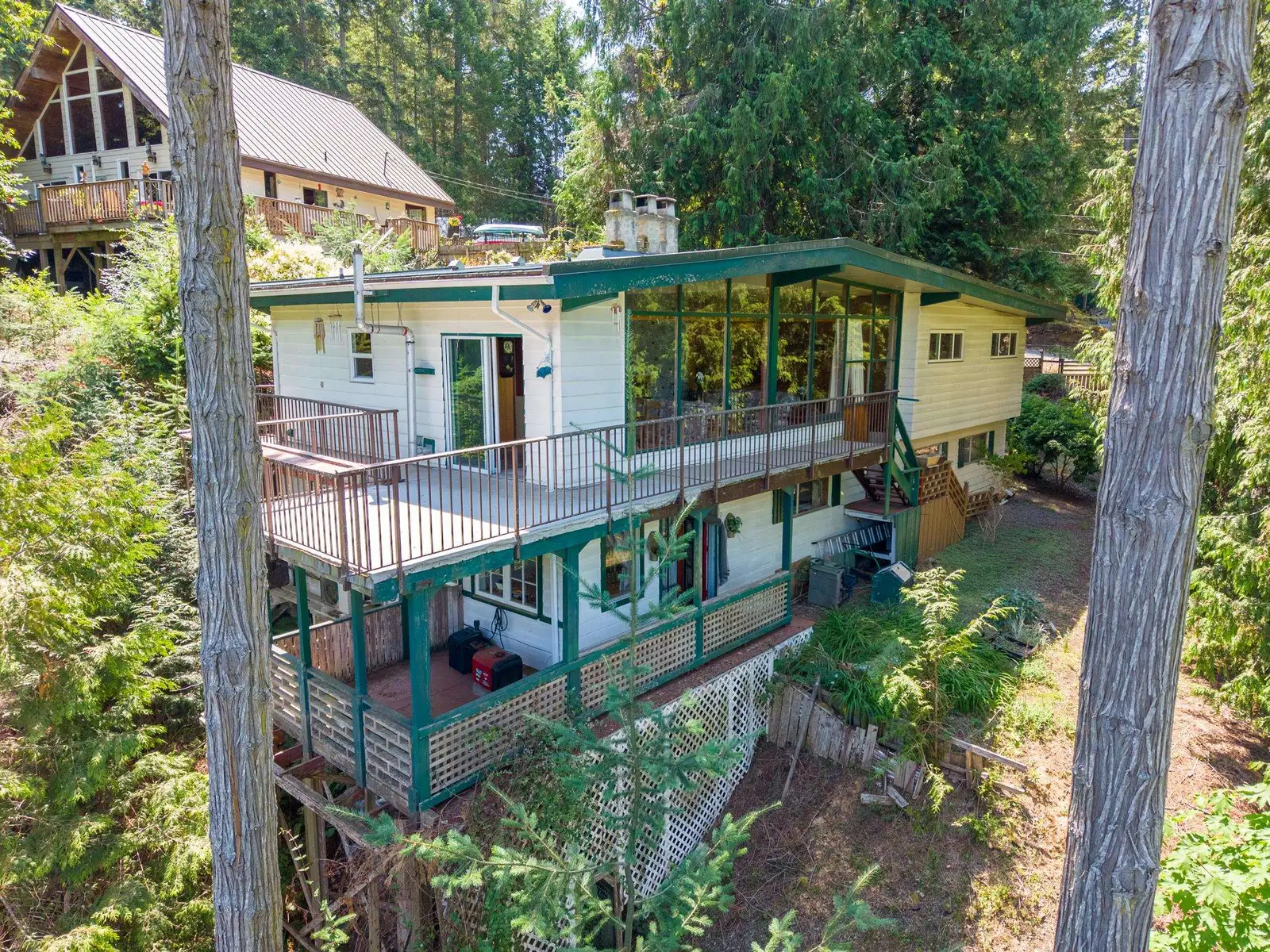 2610 GUNWHALE ROAD, Pender Island BC V0N 2M2