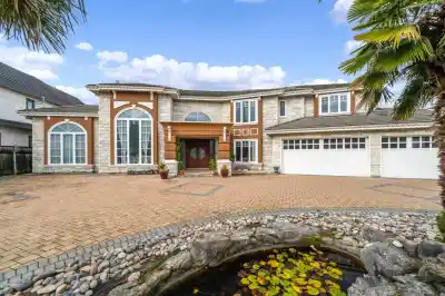 7351 GRANDY ROAD, Richmond BC V7C 3T4