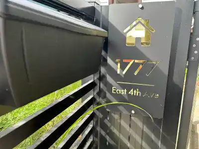 1777 E 4TH AVENUE, Vancouver BC V5N 1J9