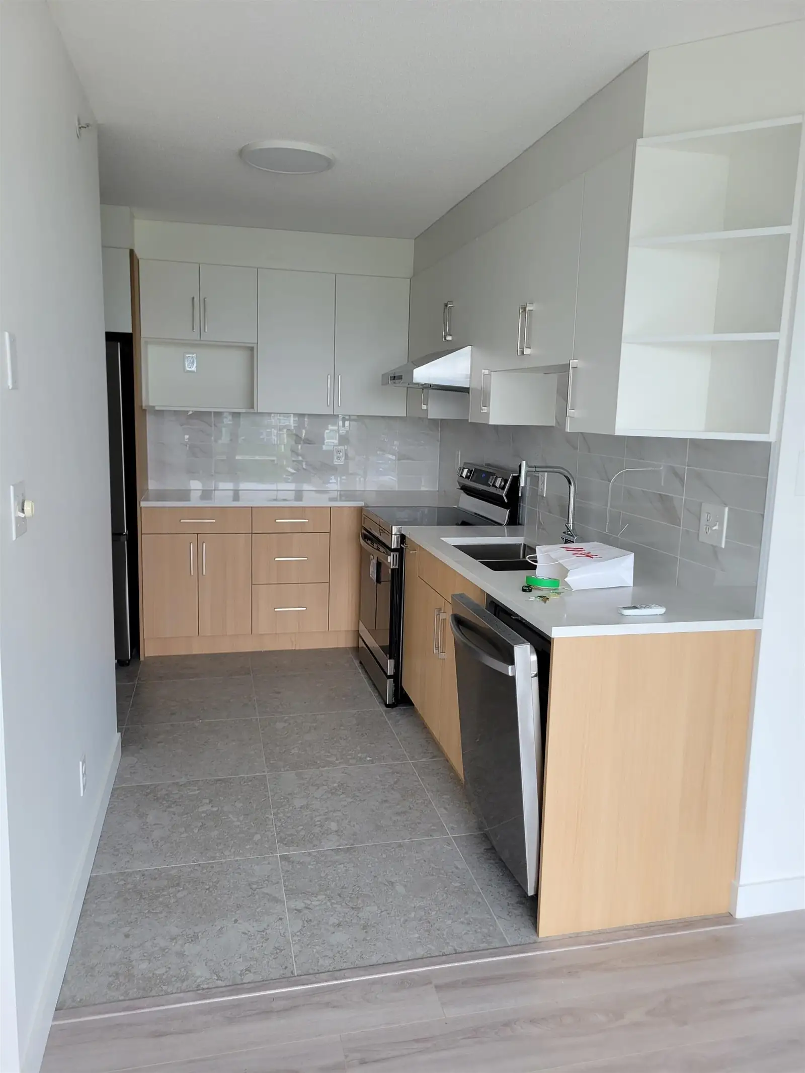 1202 5911 ALDERBRIDGE WAY, Richmond BC V6X 4C6