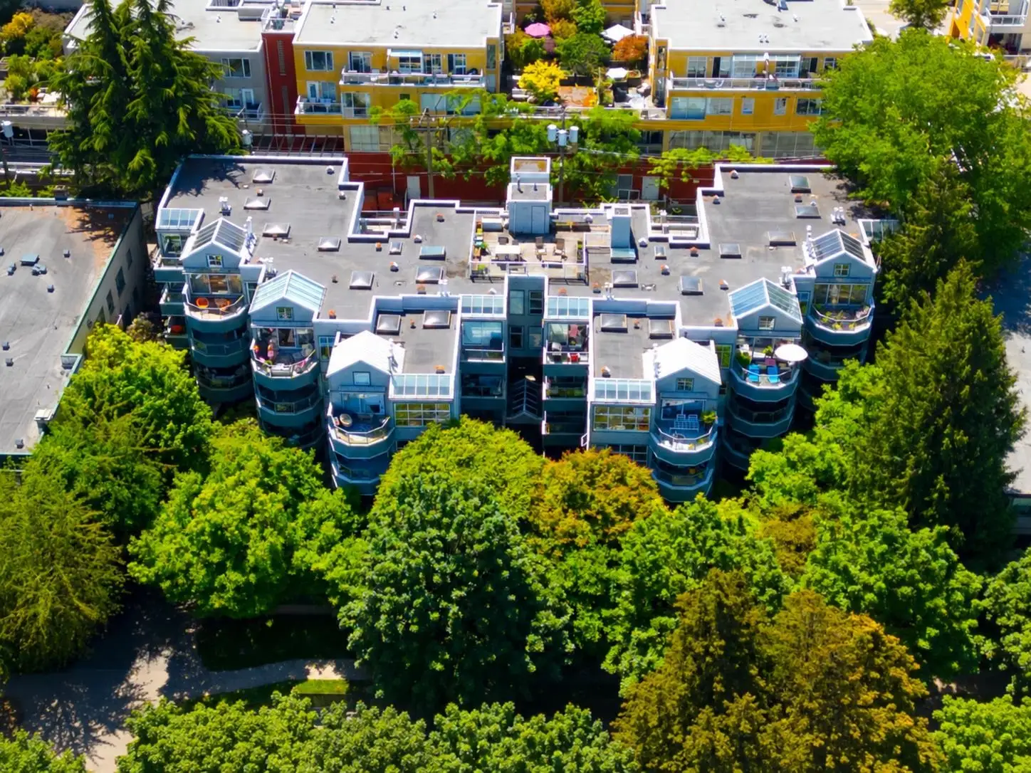 210 2250 W 3RD AVENUE, Vancouver BC V6K 1L4