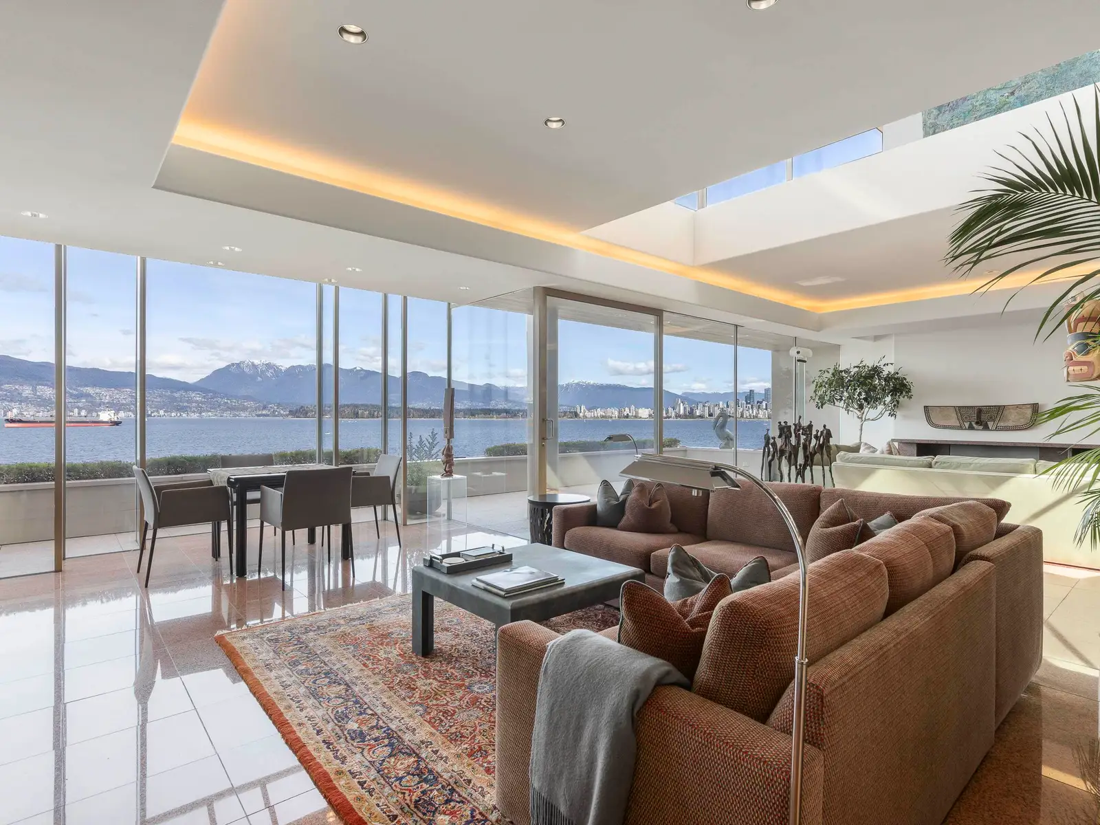 3513 POINT GREY ROAD, Vancouver BC V6R 1A7