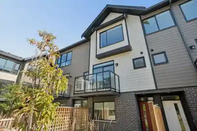 35 4337 BOUNDARY ROAD, Richmond BC V6V 1S8