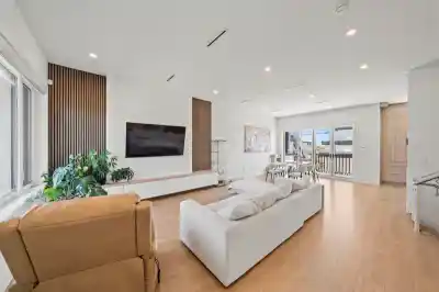 742 E 58TH AVENUE, Vancouver BC V5X 1W3