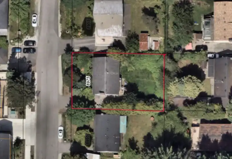 8975 COOK CRESCENT, Richmond