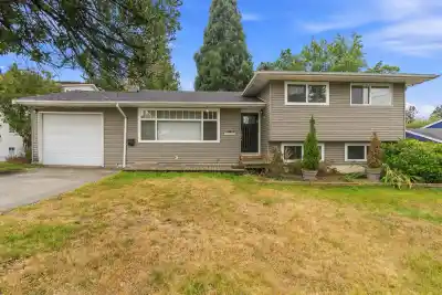 11530 95A AVENUE, Delta BC V4C 3V5