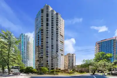 203 738 BROUGHTON STREET, Vancouver BC V6G 3A7