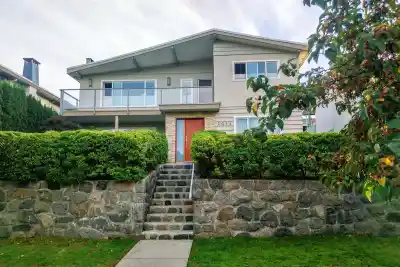 3014 E 14TH AVENUE, Vancouver BC V5M 2J2