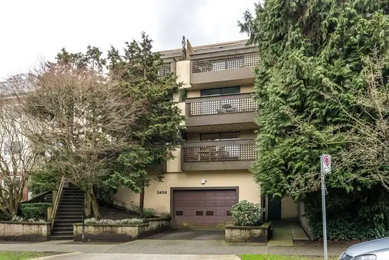 102 2458 YORK AVENUE, Vancouver