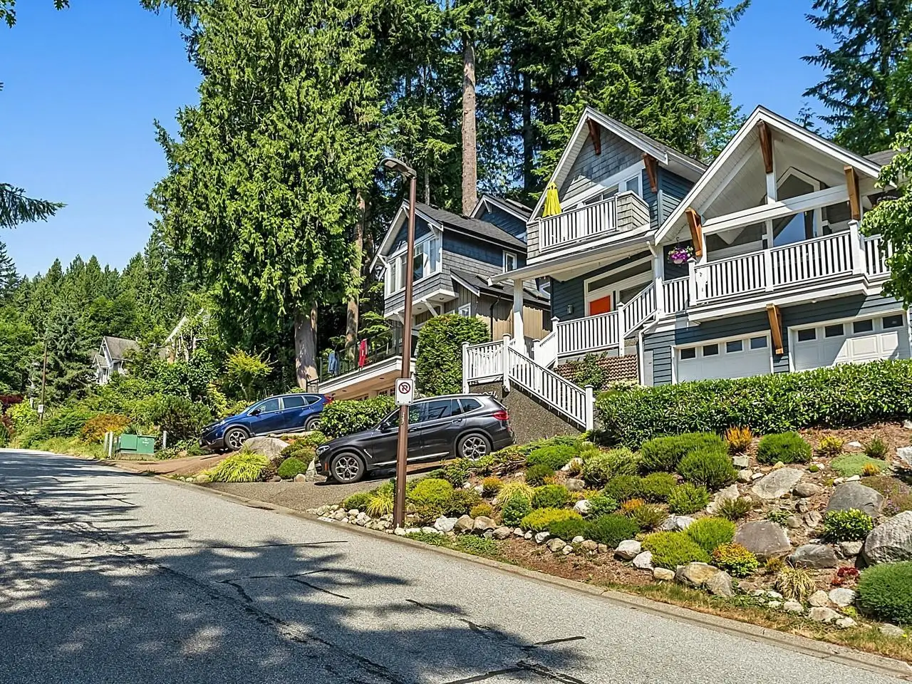1074 KILMER ROAD, North Vancouver BC V7K 1R1