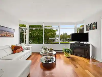 215 456 MOBERLY ROAD, Vancouver BC V5Z 4L7