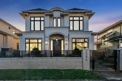 2246 W 20TH AVENUE, Vancouver BC V6L 1G3