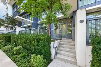 3 8633 CAPSTAN WAY, Richmond BC V6X 0N5
