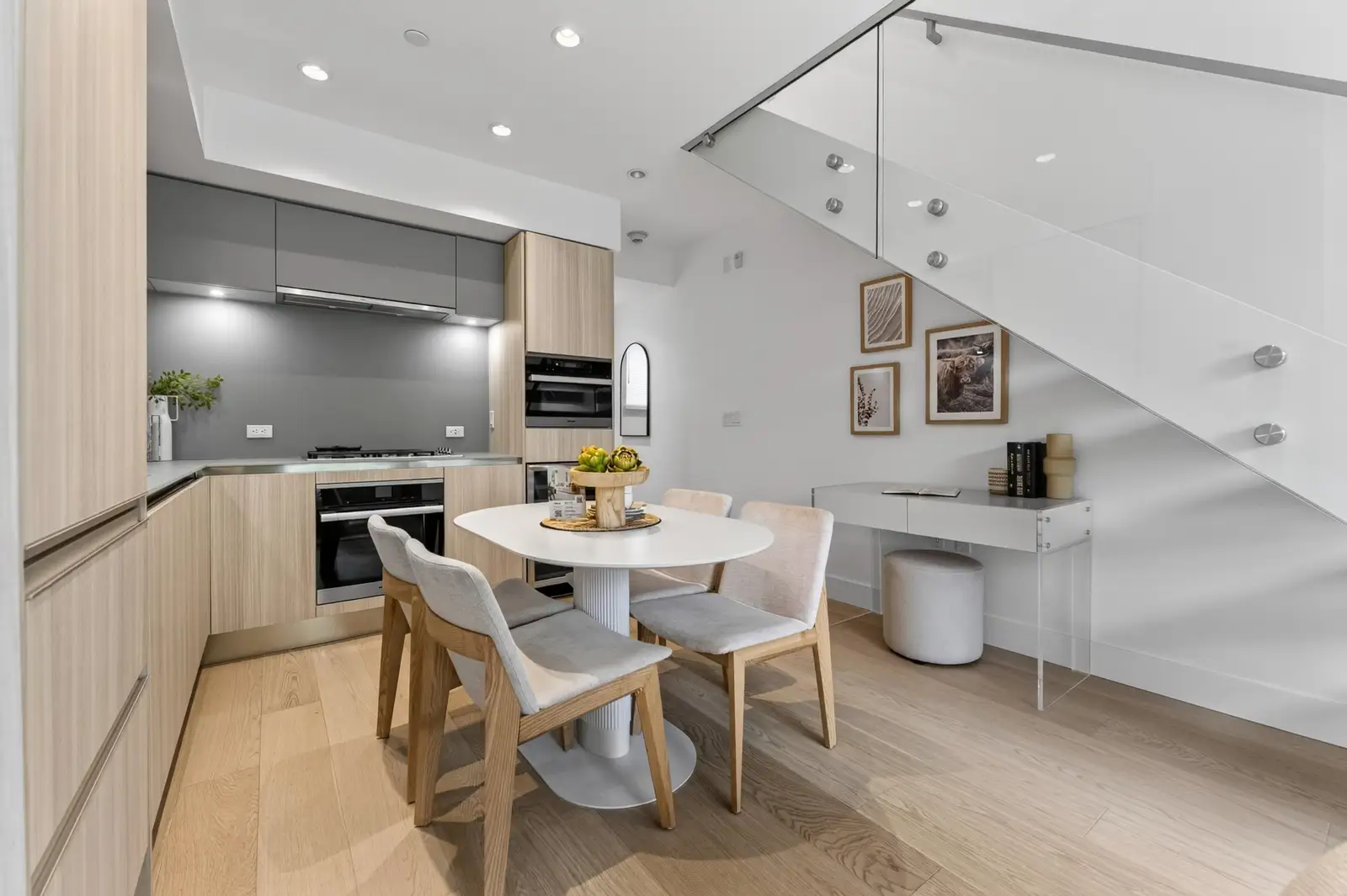 150 W WOODSTOCK AVENUE, Vancouver BC V5Y 0N1