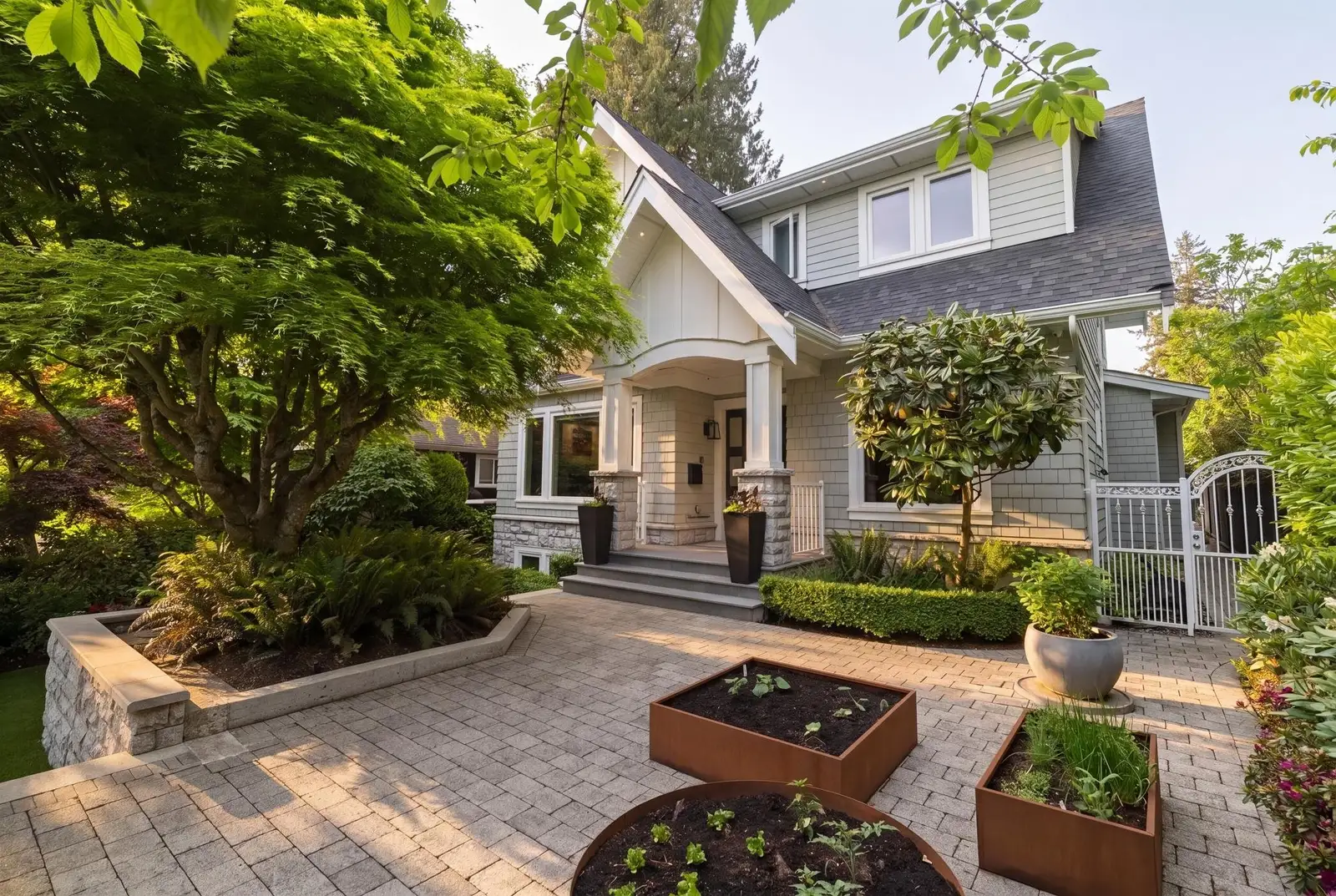 4021 W 34TH AVENUE, Vancouver BC V6N 2L6