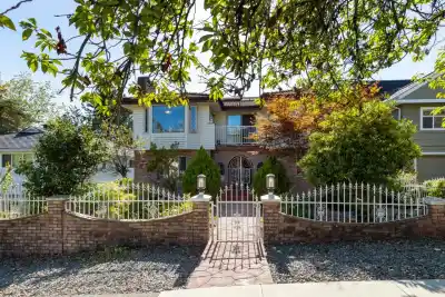 2472 E 12TH AVENUE, Vancouver BC V5M 2C2