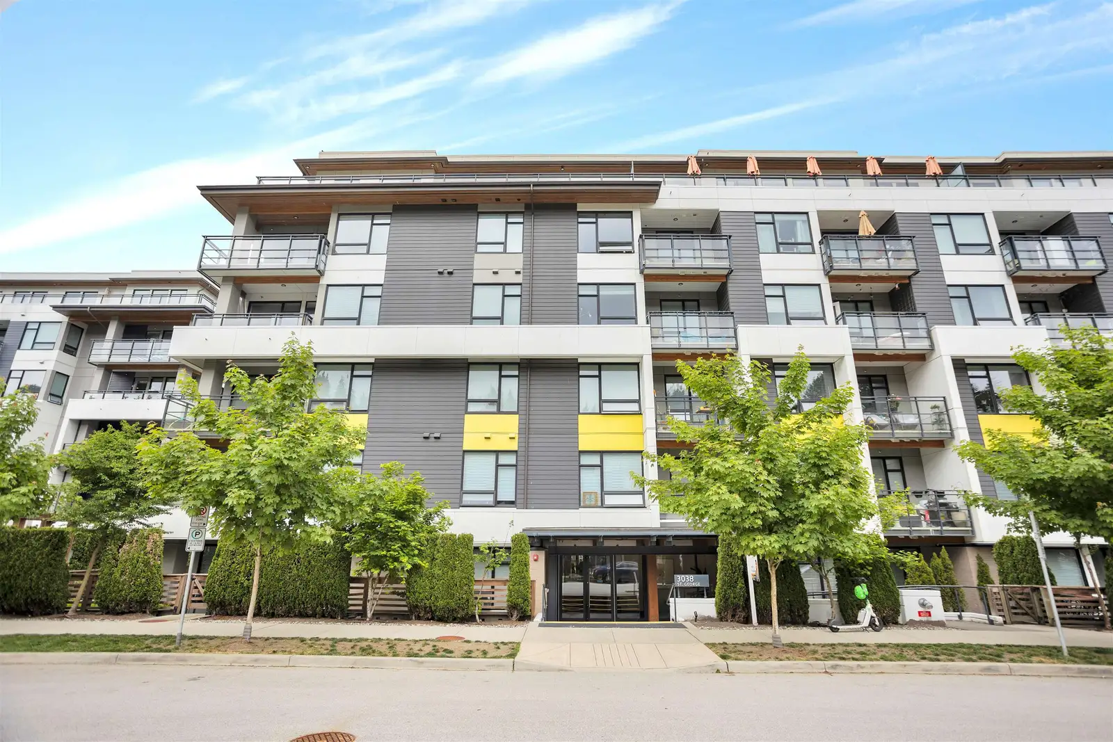 609 3038 ST GEORGE STREET, Port Moody BC V3H 0L3