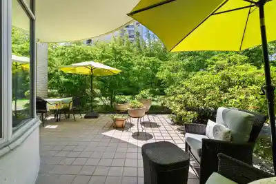 102 5850 BALSAM STREET, Vancouver BC V6M 4B9
