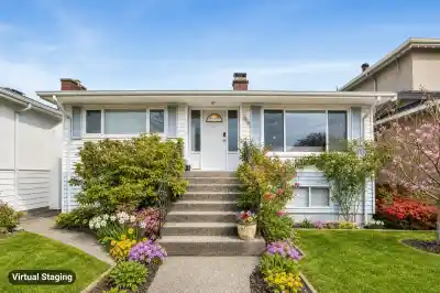 3653 E 25TH AVENUE, Vancouver BC V5R 1K4