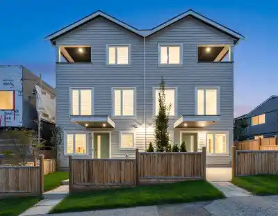 1 3581 HAIDA DRIVE, Vancouver BC V5M 3Y9