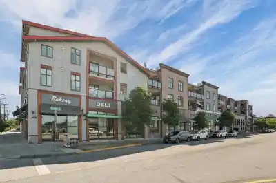 209 12088 3RD AVENUE, Richmond BC V7E 0C3