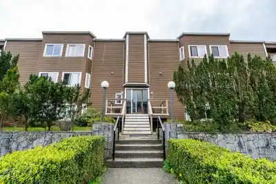 203 107 W 27TH STREET, North Vancouver BC V7N 4G5