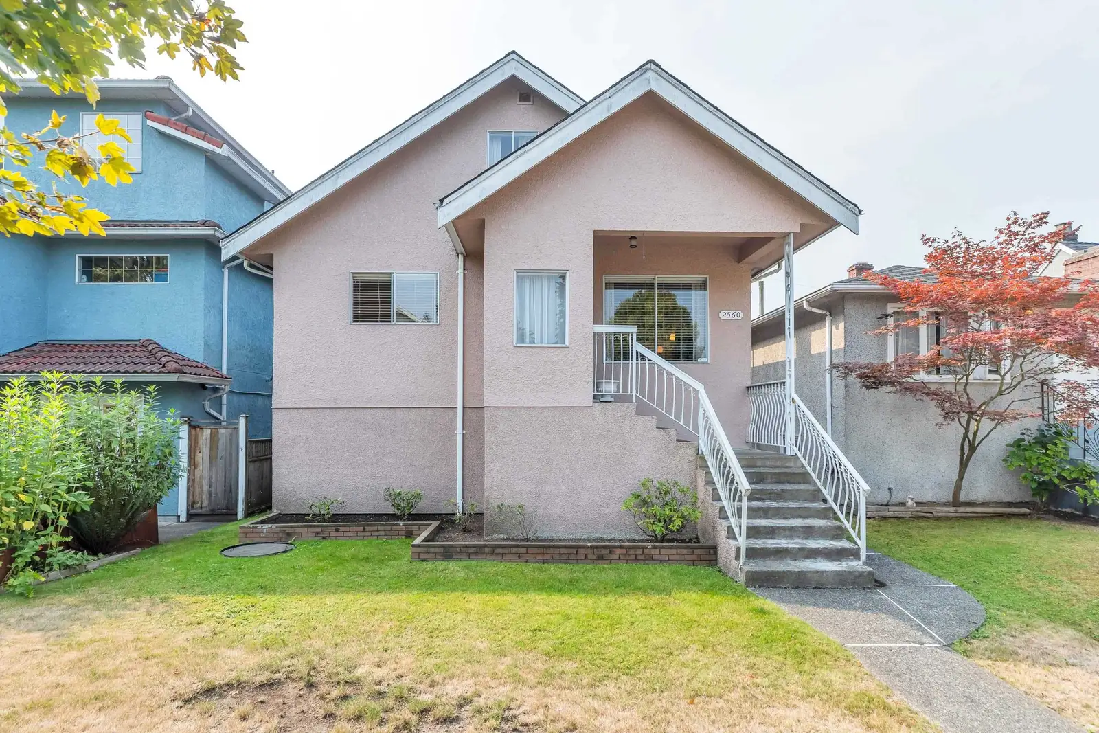 2560 ADANAC STREET, Vancouver BC V5K 2M5