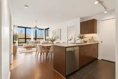 304 933 HORNBY STREET, Vancouver BC V6Z 3G4