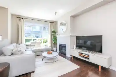 32 9133 SILLS AVENUE, Richmond BC V6Y 4H6
