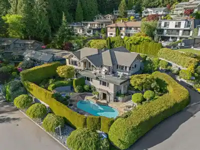 5168 REDONDA DRIVE, North Vancouver BC V7R 3K3